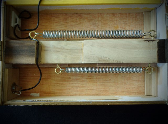 Inside of a Monte cristo cigar box guitar by Wires and Wood
